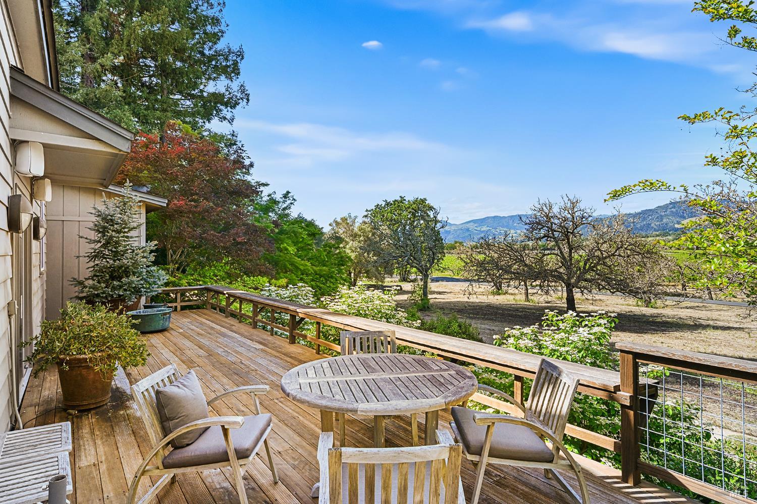 5520 W Soda Rock Lane