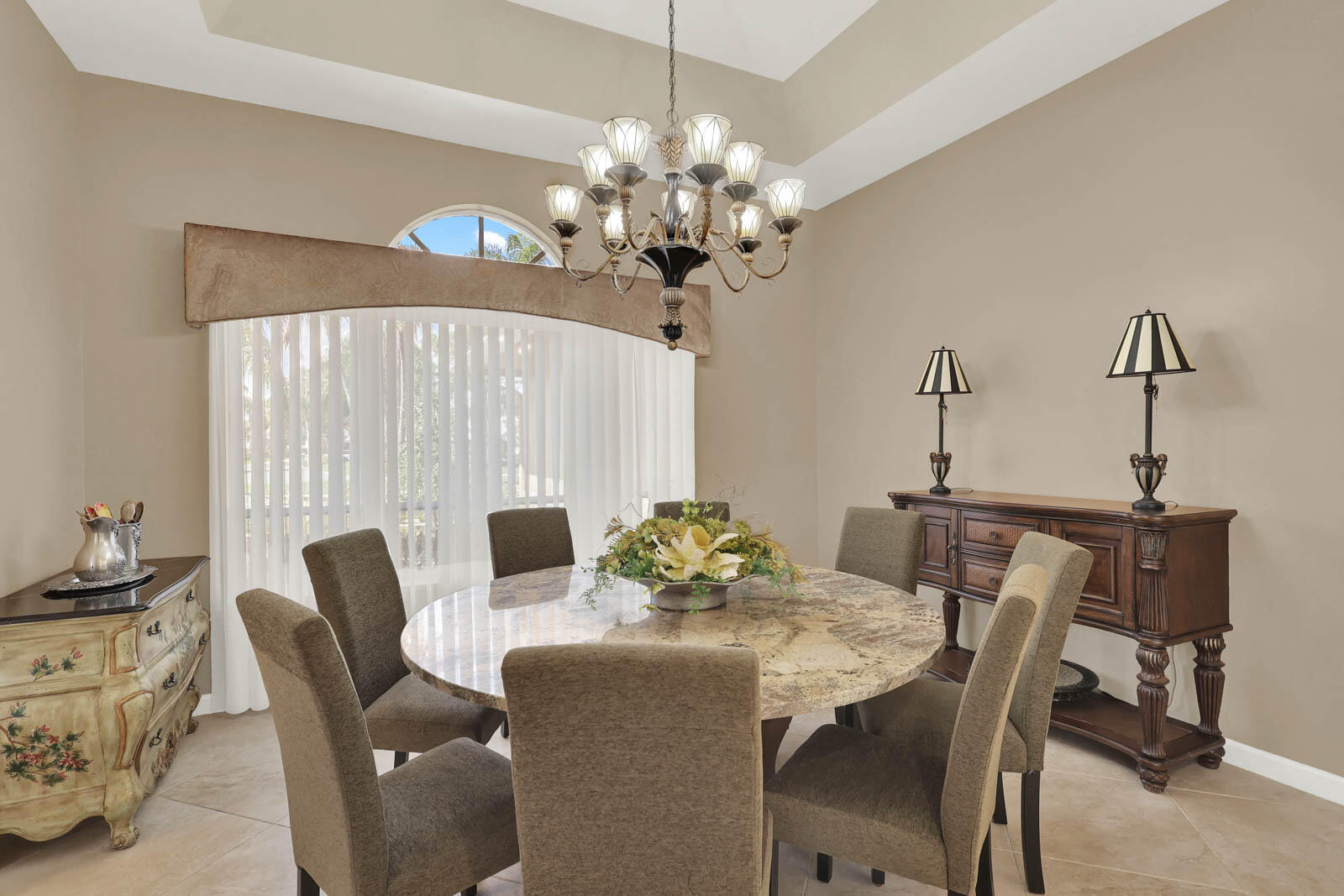 4084 SW Gleneagle Circle