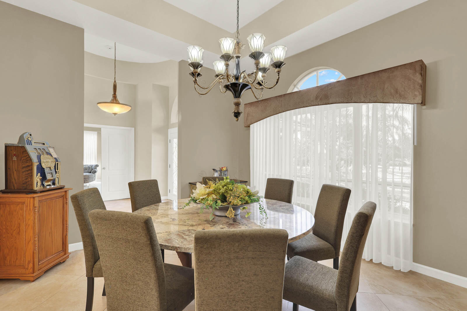 4084 SW Gleneagle Circle