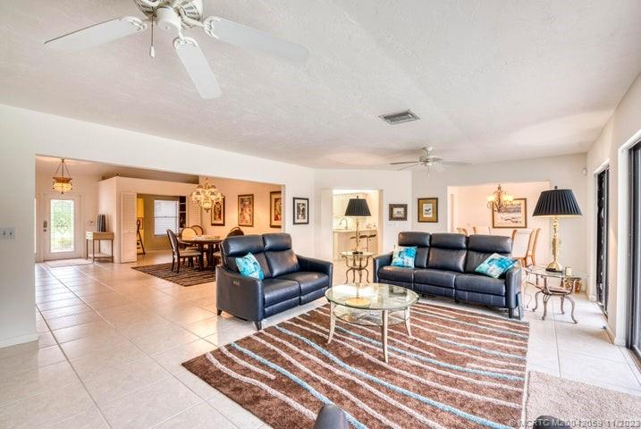 4781 SW Parkgate Blvd