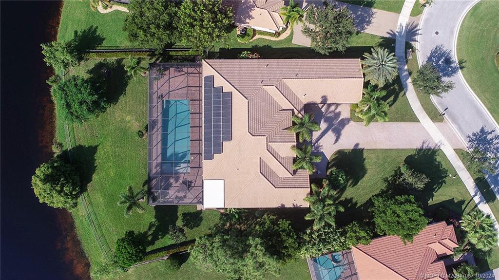 90 SE Ethan Terrace