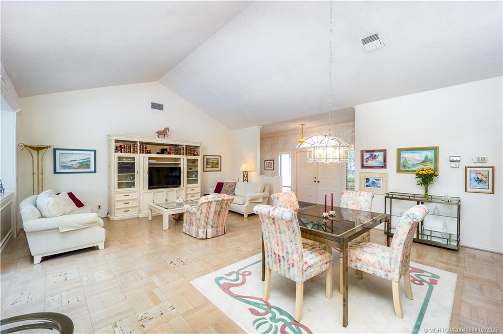 4174 SW Gleneagle Circle