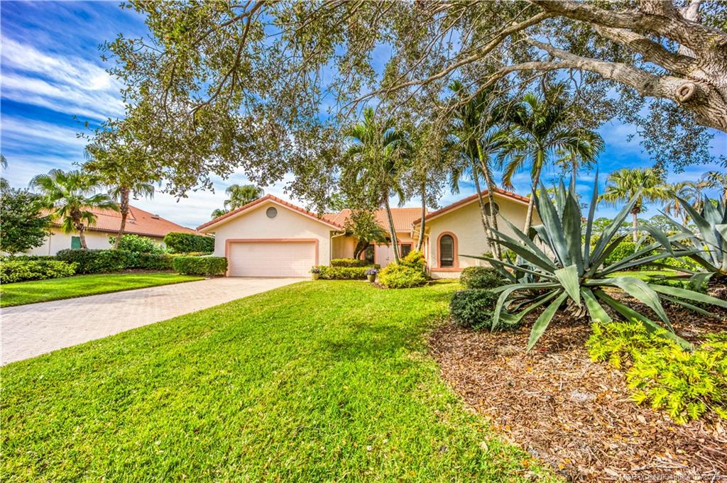 4174 SW Gleneagle Circle