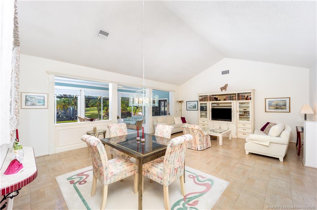 4174 SW Gleneagle Circle