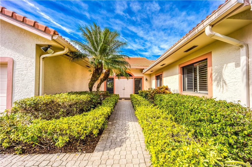 4174 SW Gleneagle Circle