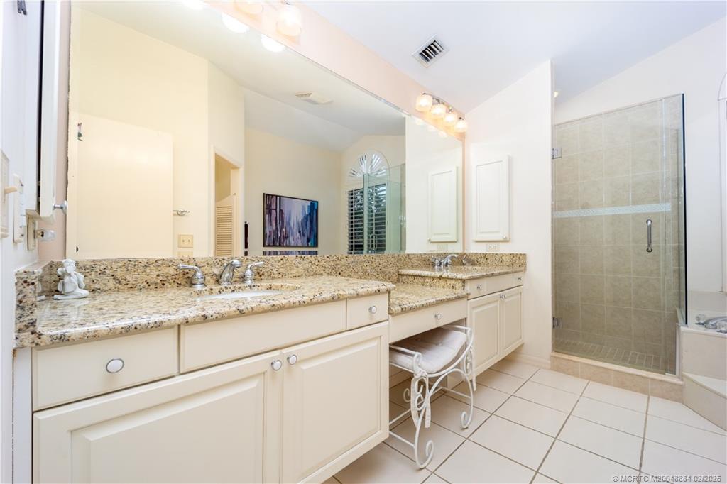 4174 SW Gleneagle Circle