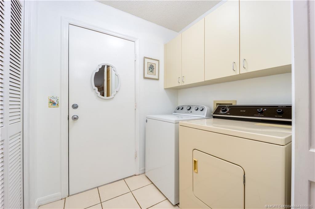 4174 SW Gleneagle Circle
