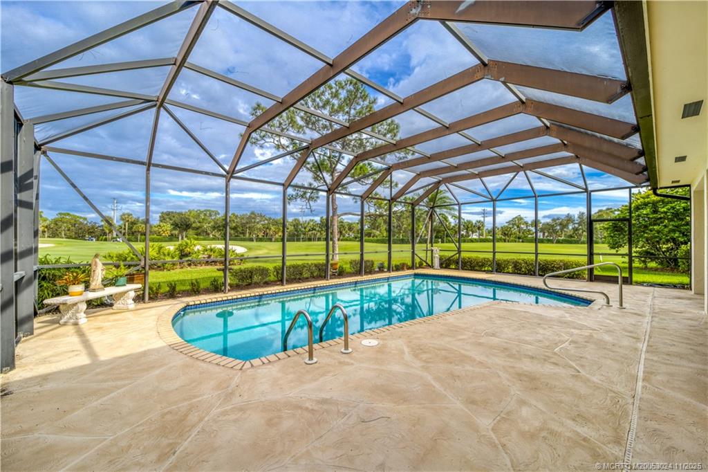 4104 SW Gleneagle Circle