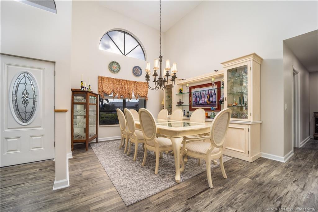 4104 SW Gleneagle Circle