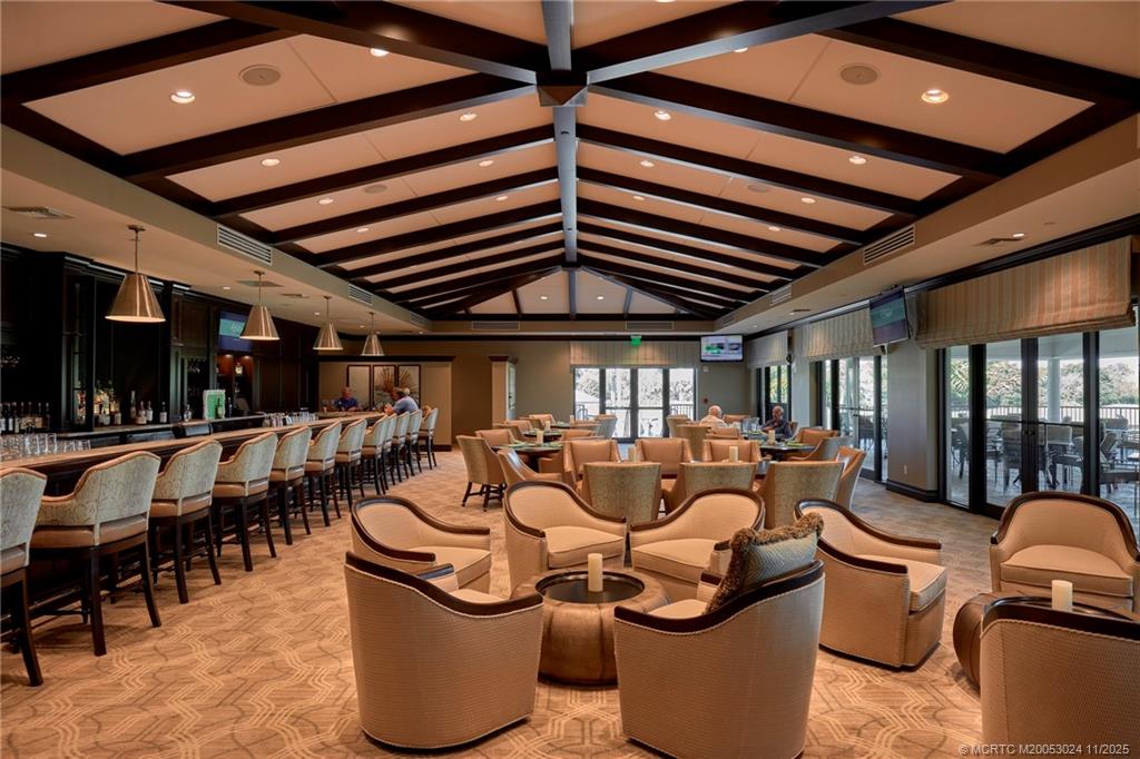 4104 SW Gleneagle Circle