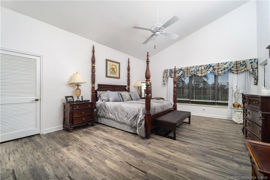 4104 SW Gleneagle Circle