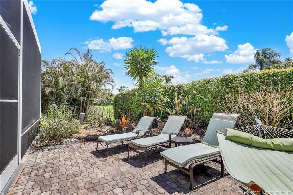 4084 SW Gleneagle Circle