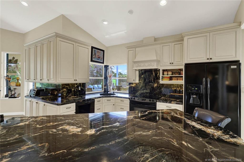 4084 SW Gleneagle Circle