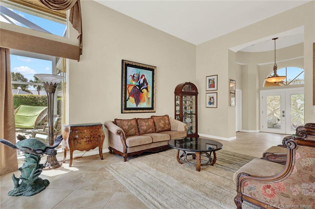 4084 SW Gleneagle Circle