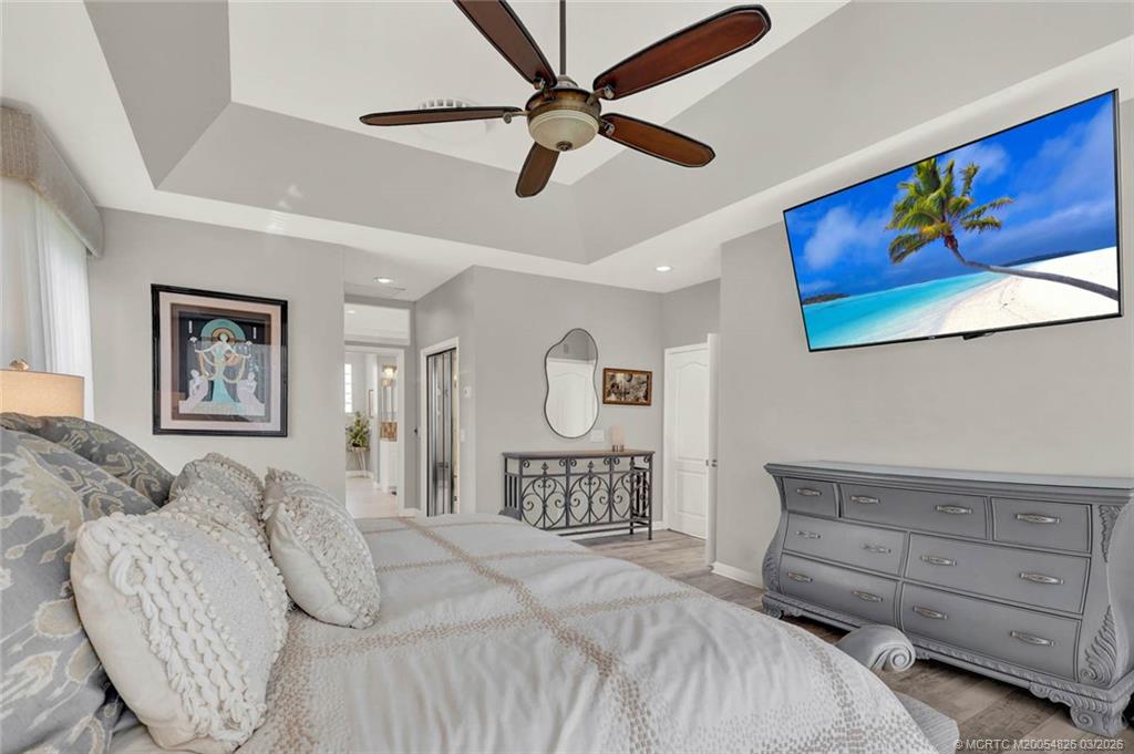 4084 SW Gleneagle Circle