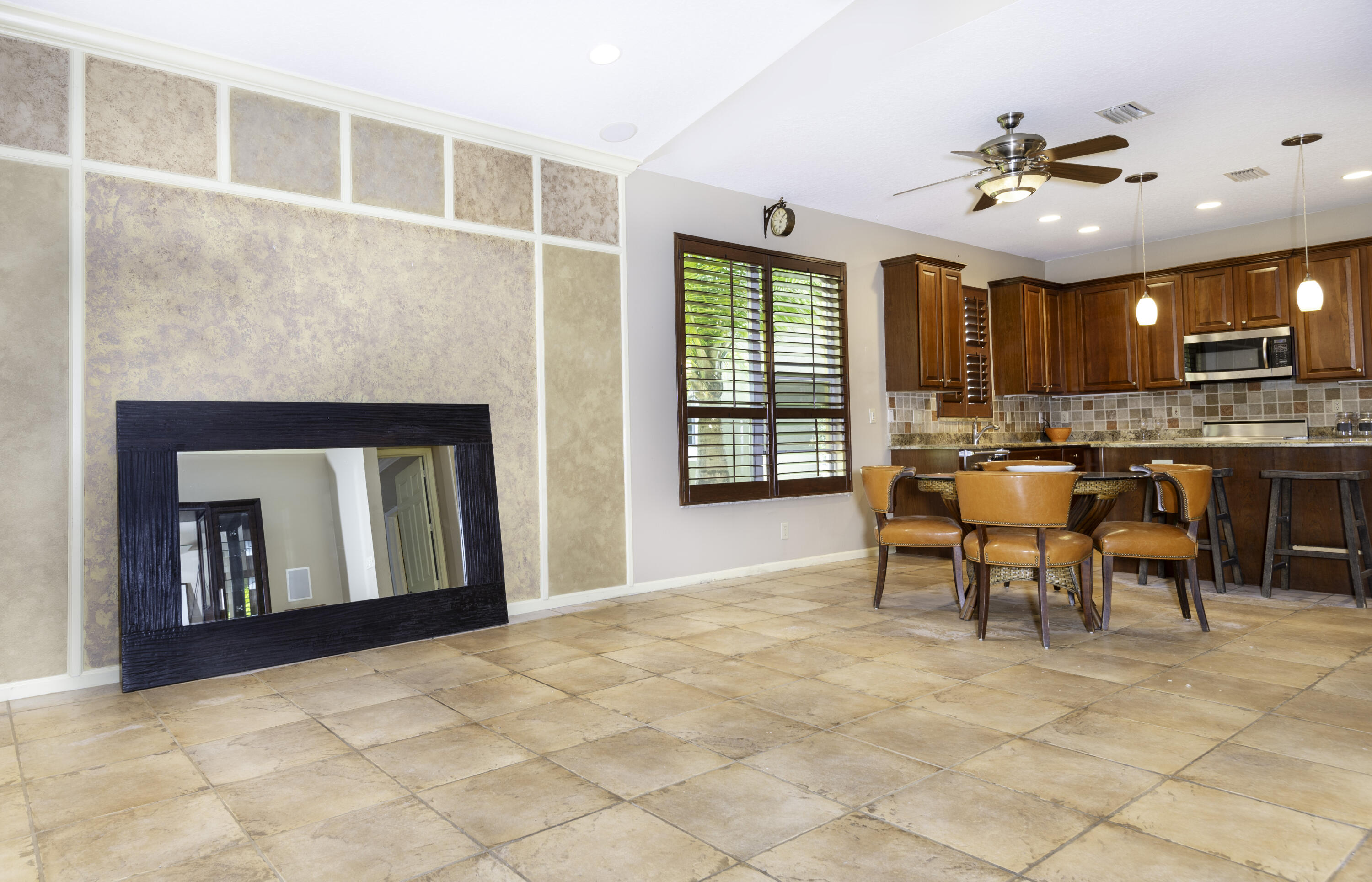 258 NW Red Cedar Street