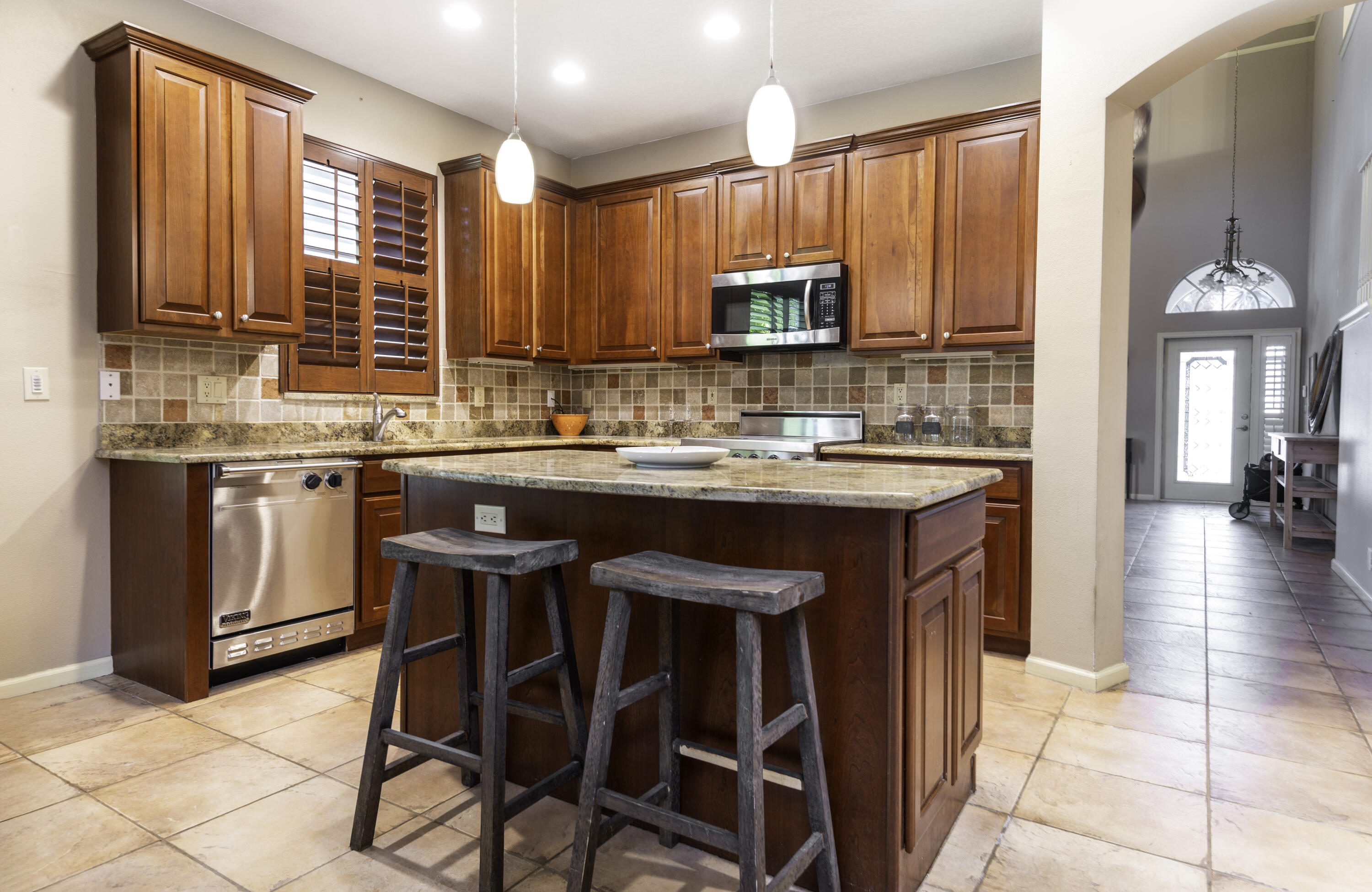 258 NW Red Cedar Street