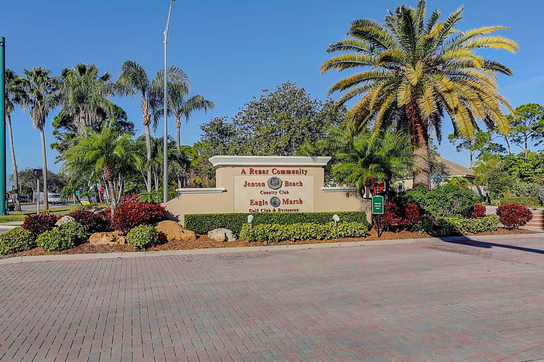 258 NW Red Cedar Street