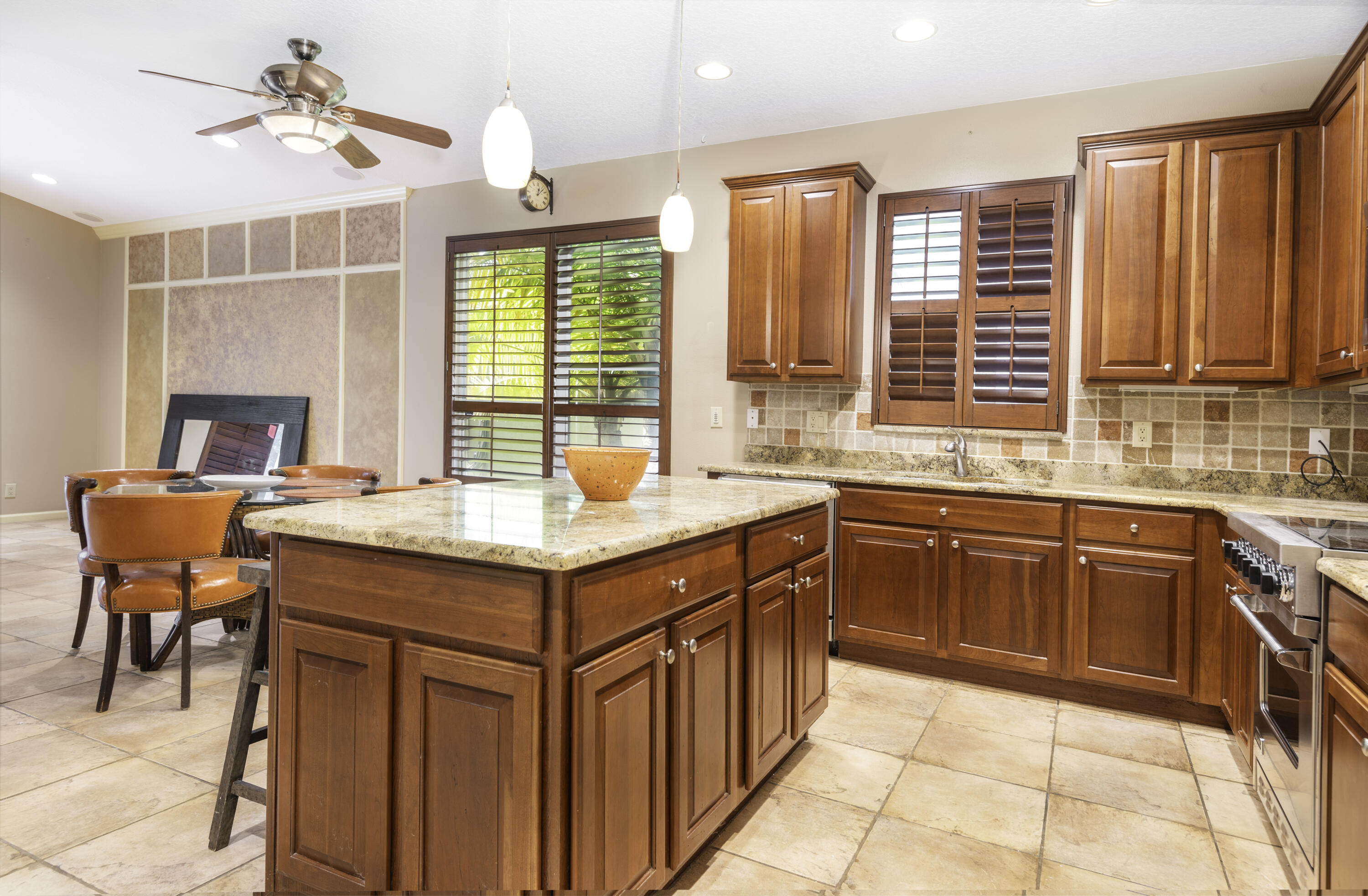 258 NW Red Cedar Street