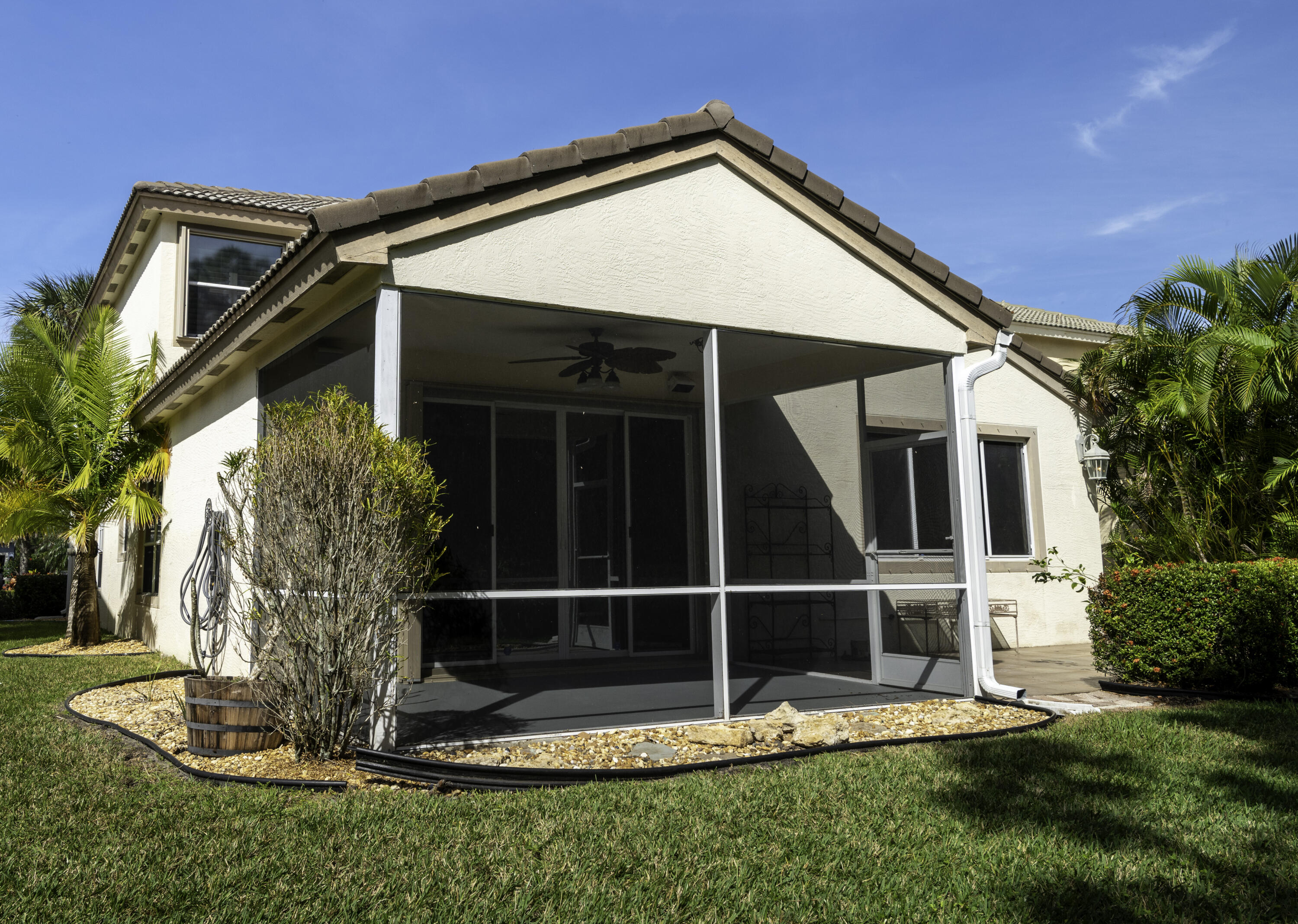 258 NW Red Cedar Street