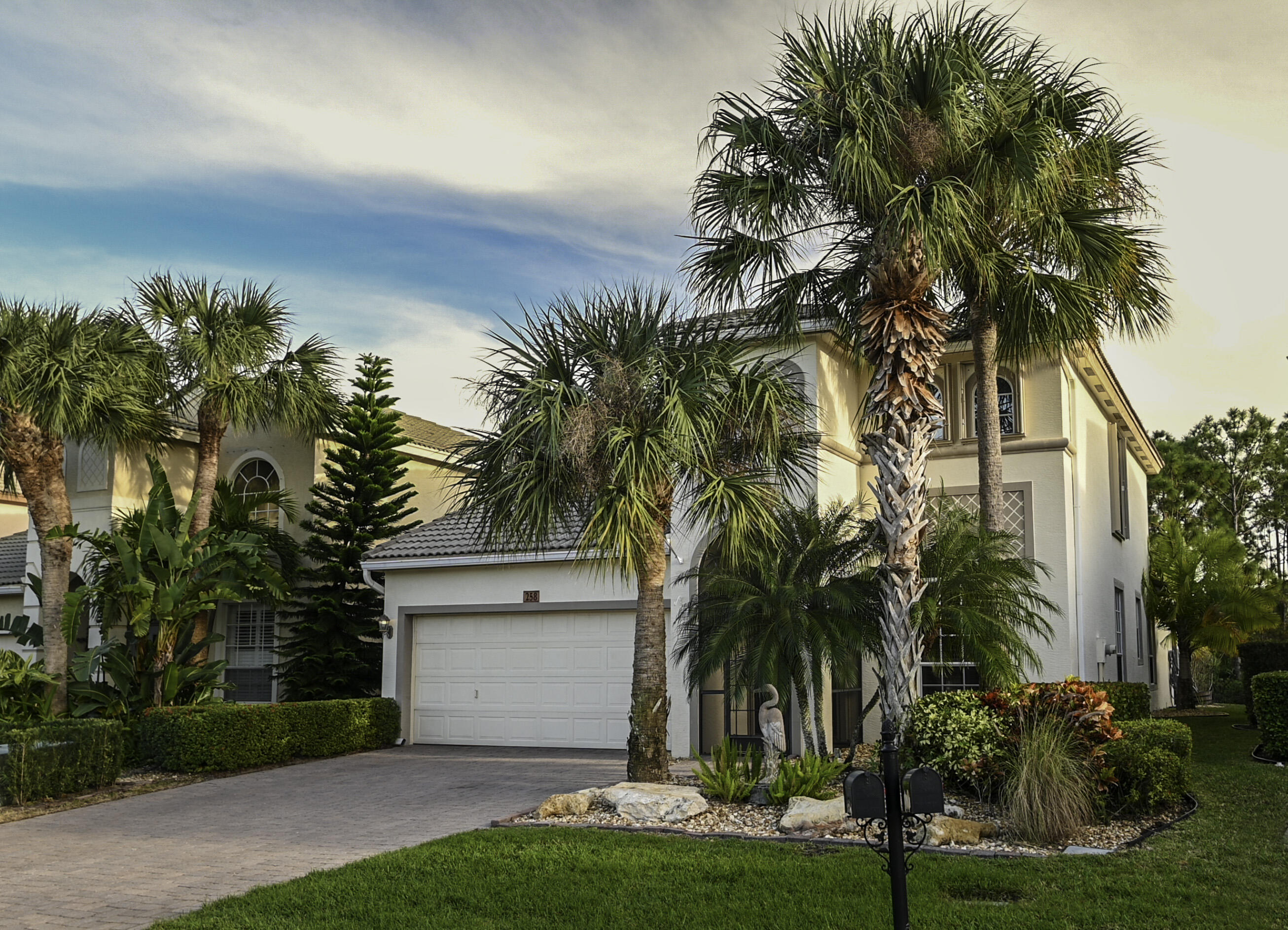 258 NW Red Cedar Street