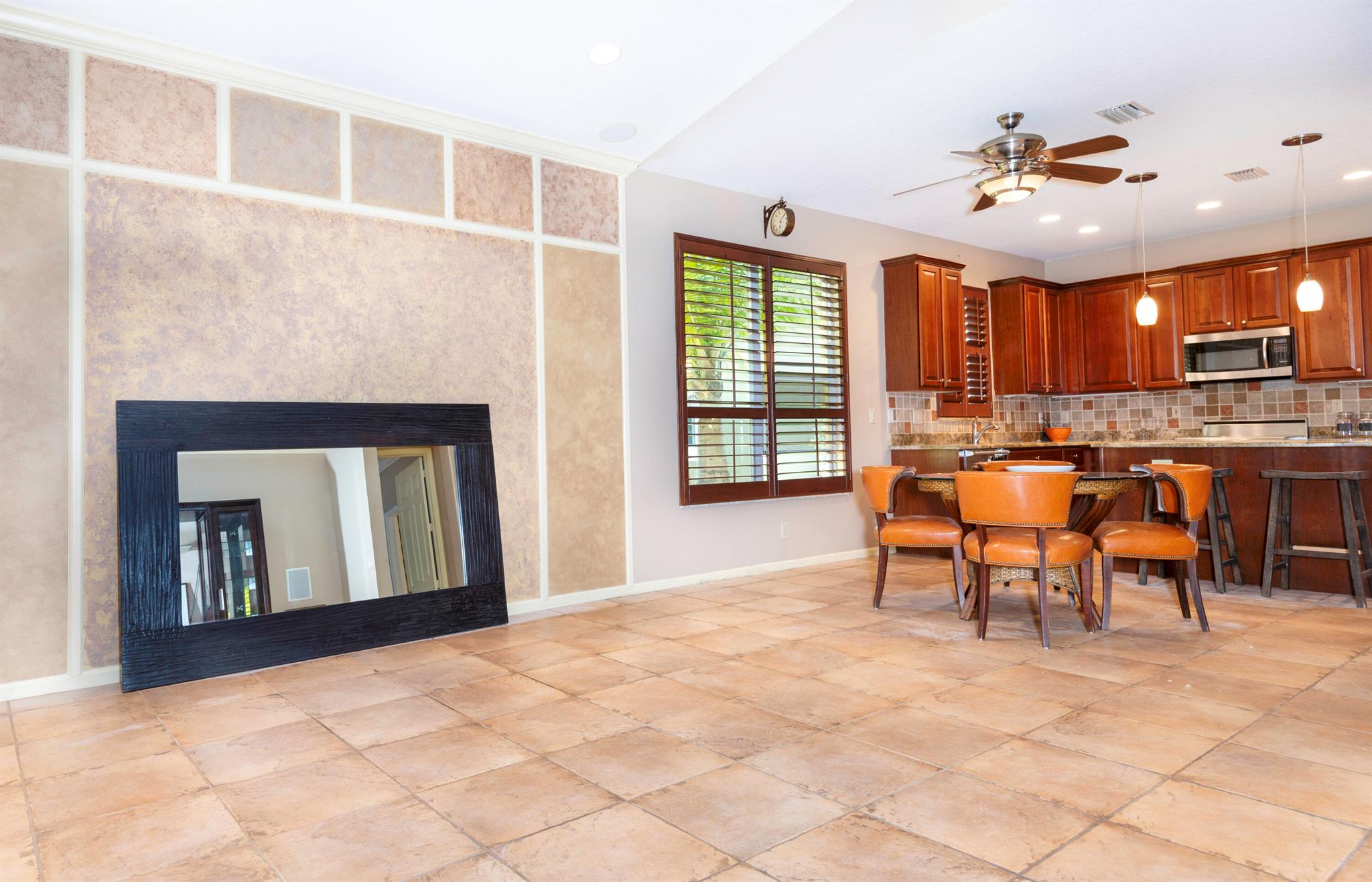 258 NW Red Cedar Street