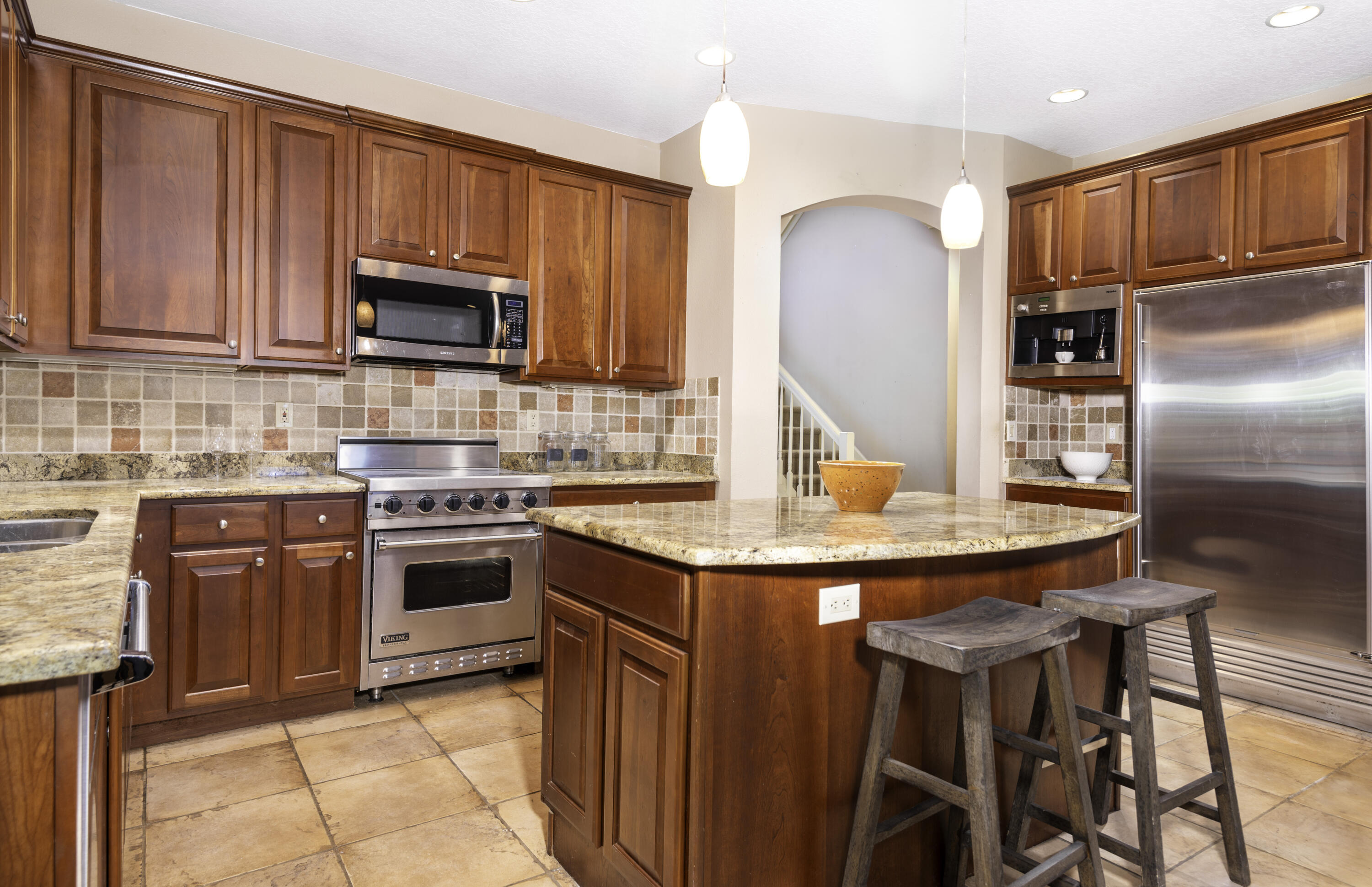 258 NW Red Cedar Street