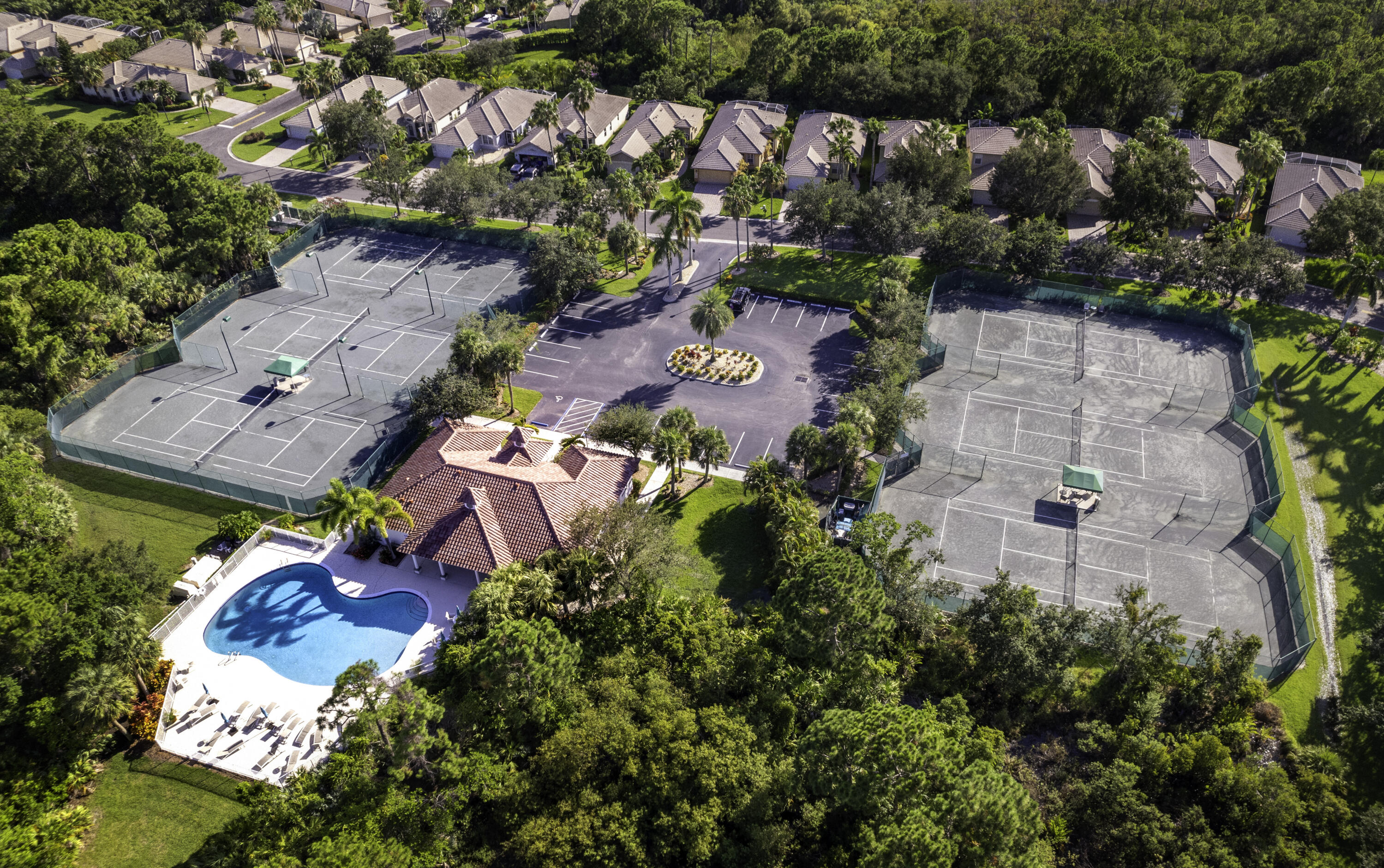 258 NW Red Cedar Street