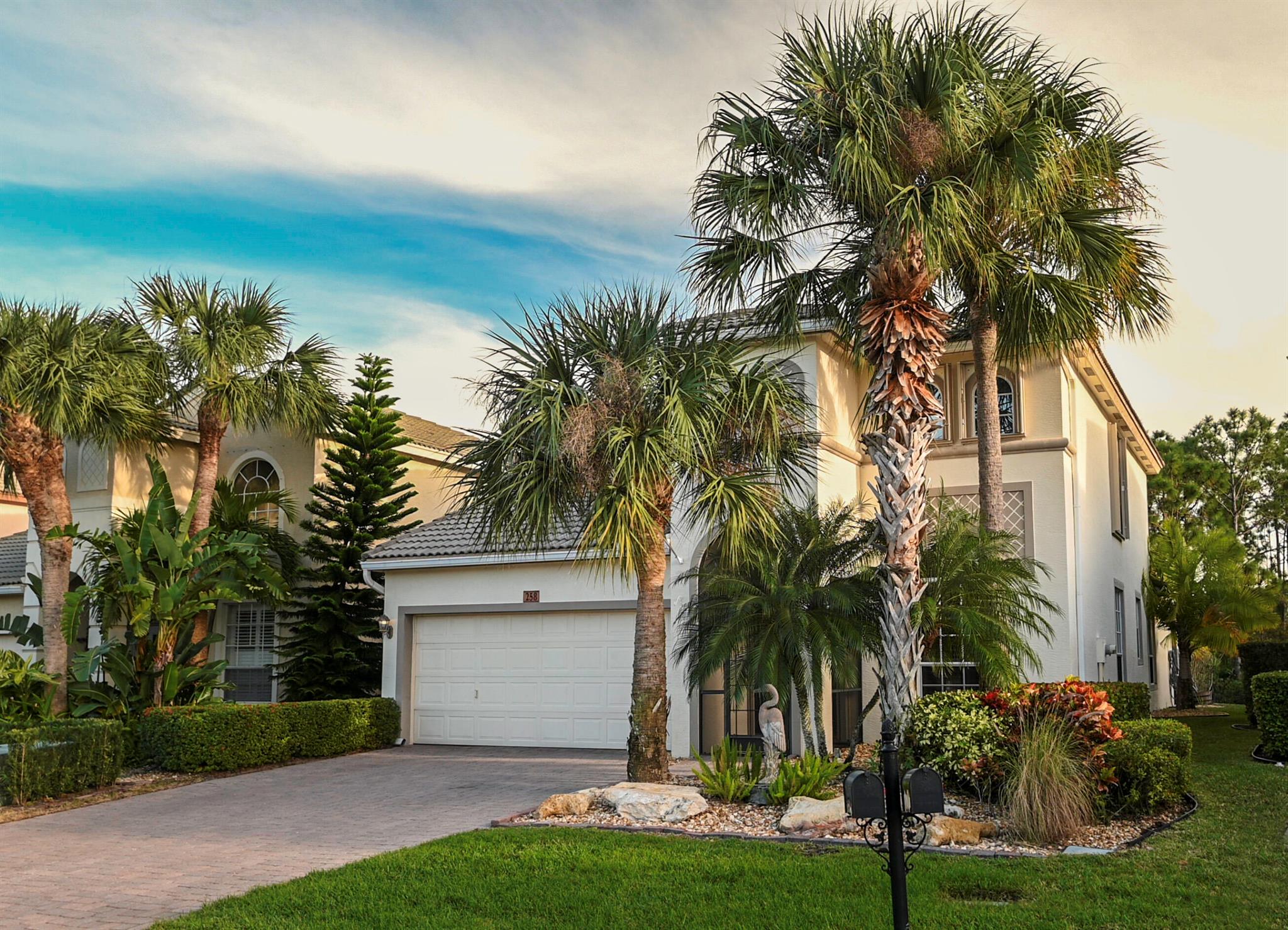 258 NW Red Cedar Street