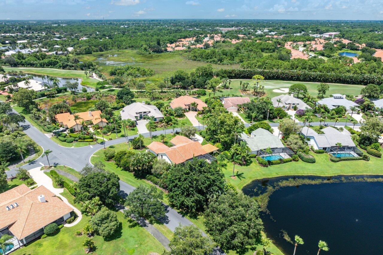 4193 SW Gleneagle Circle