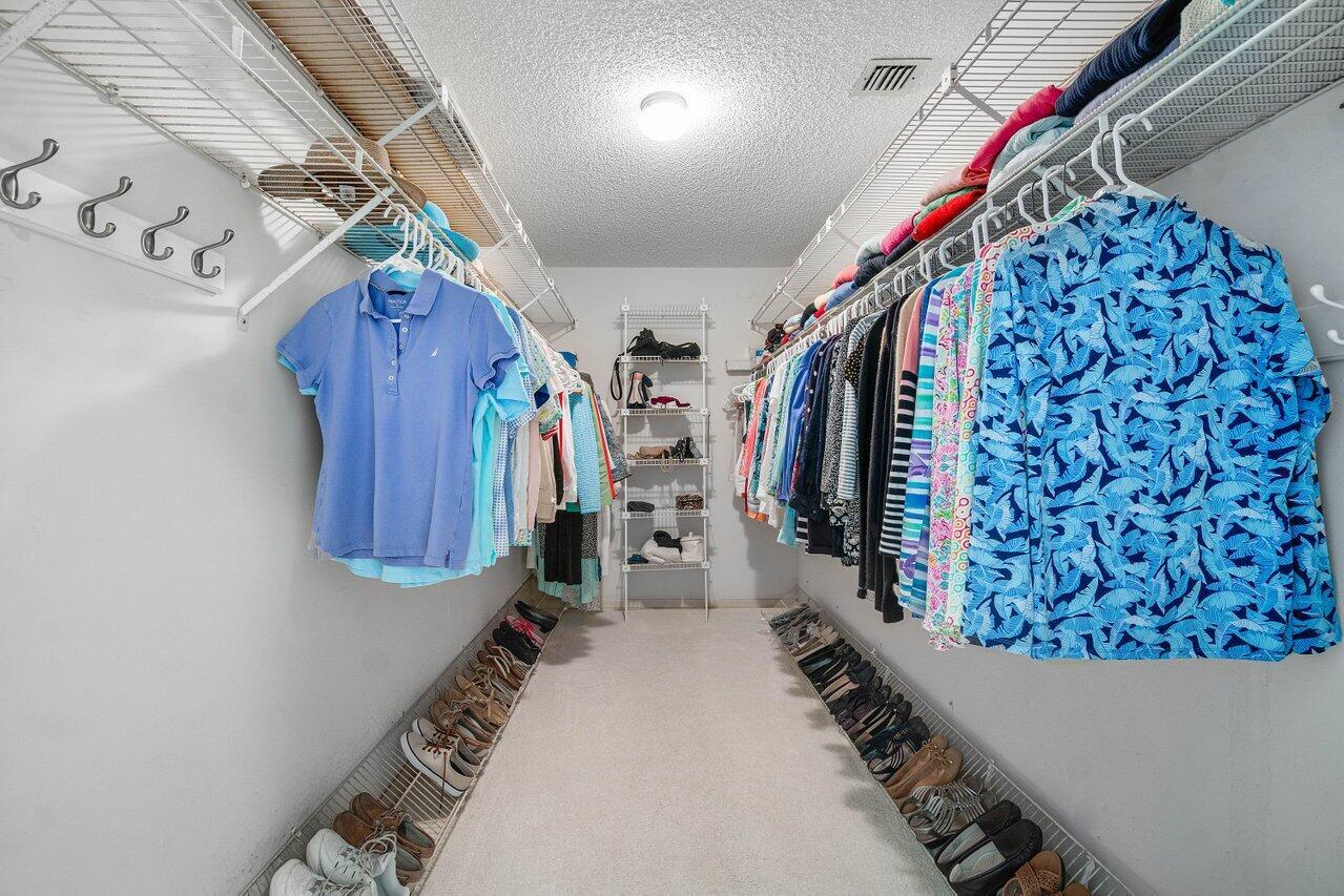 4193 SW Gleneagle Circle