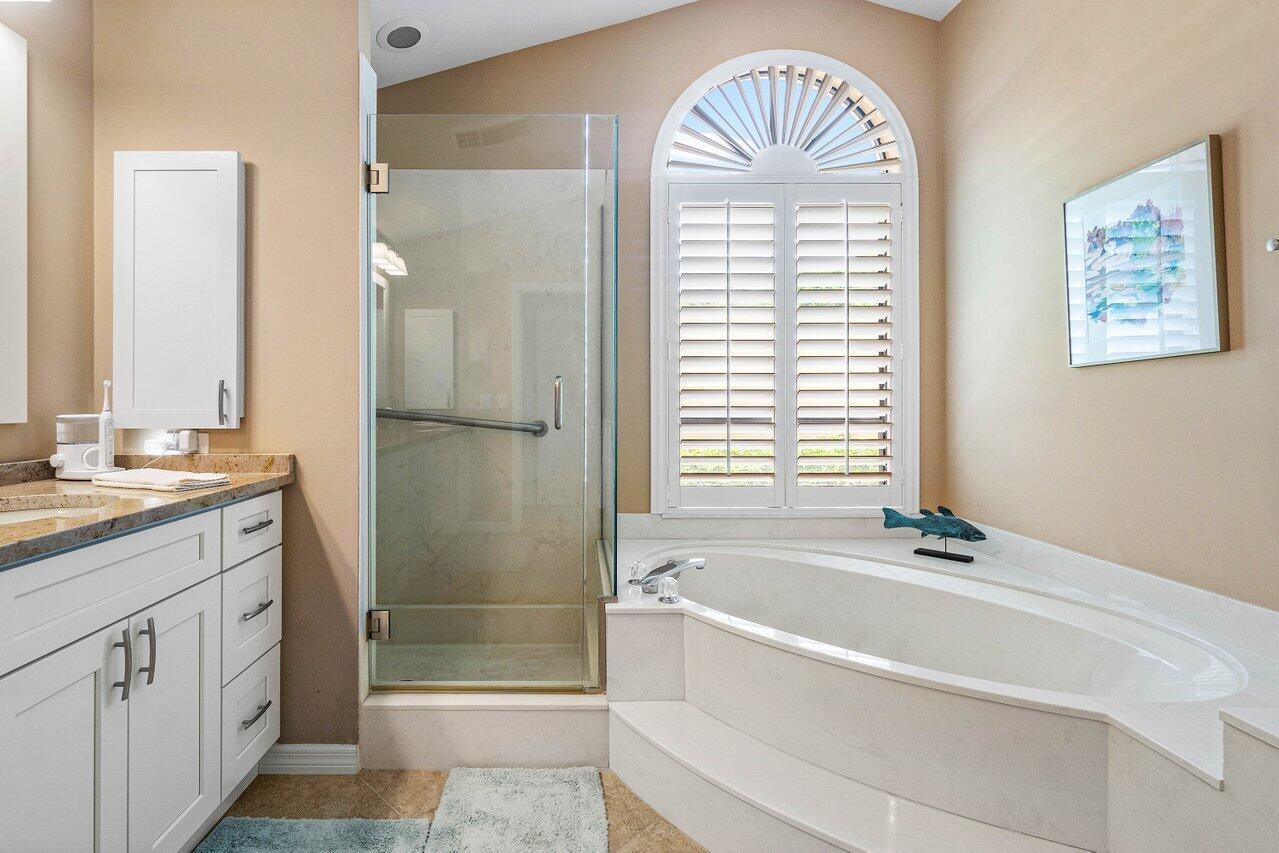 4193 SW Gleneagle Circle