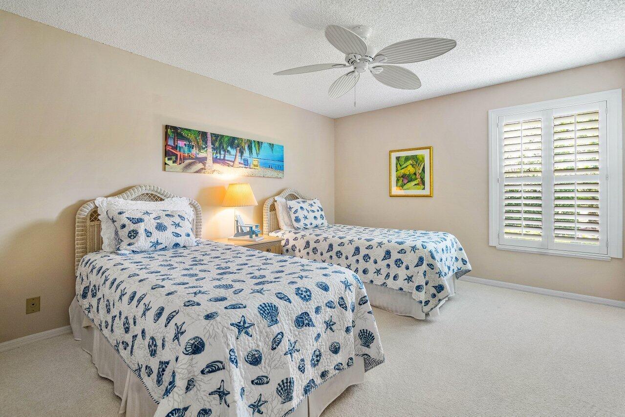 4193 SW Gleneagle Circle