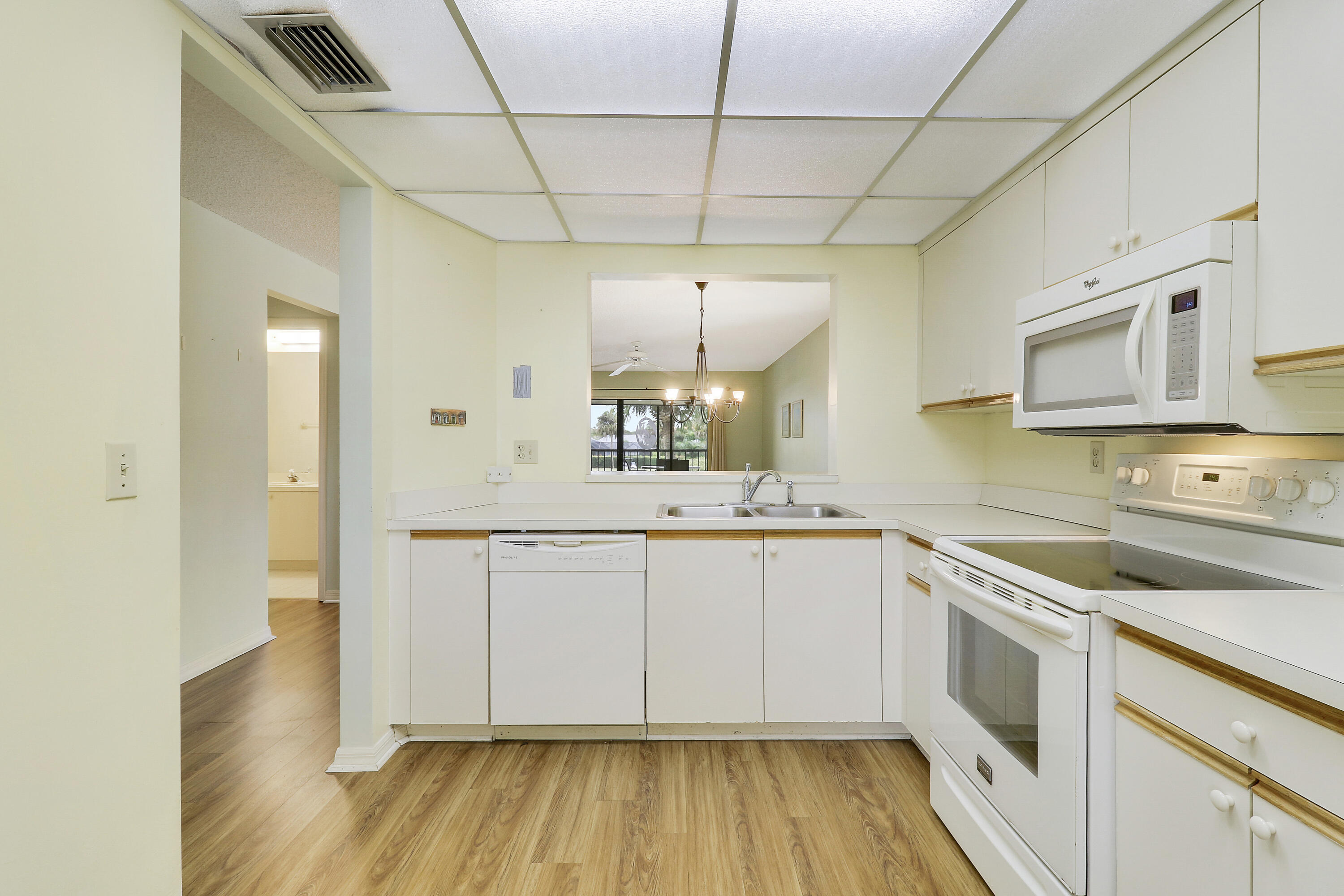 6333 SE Williamsburg Drive 204