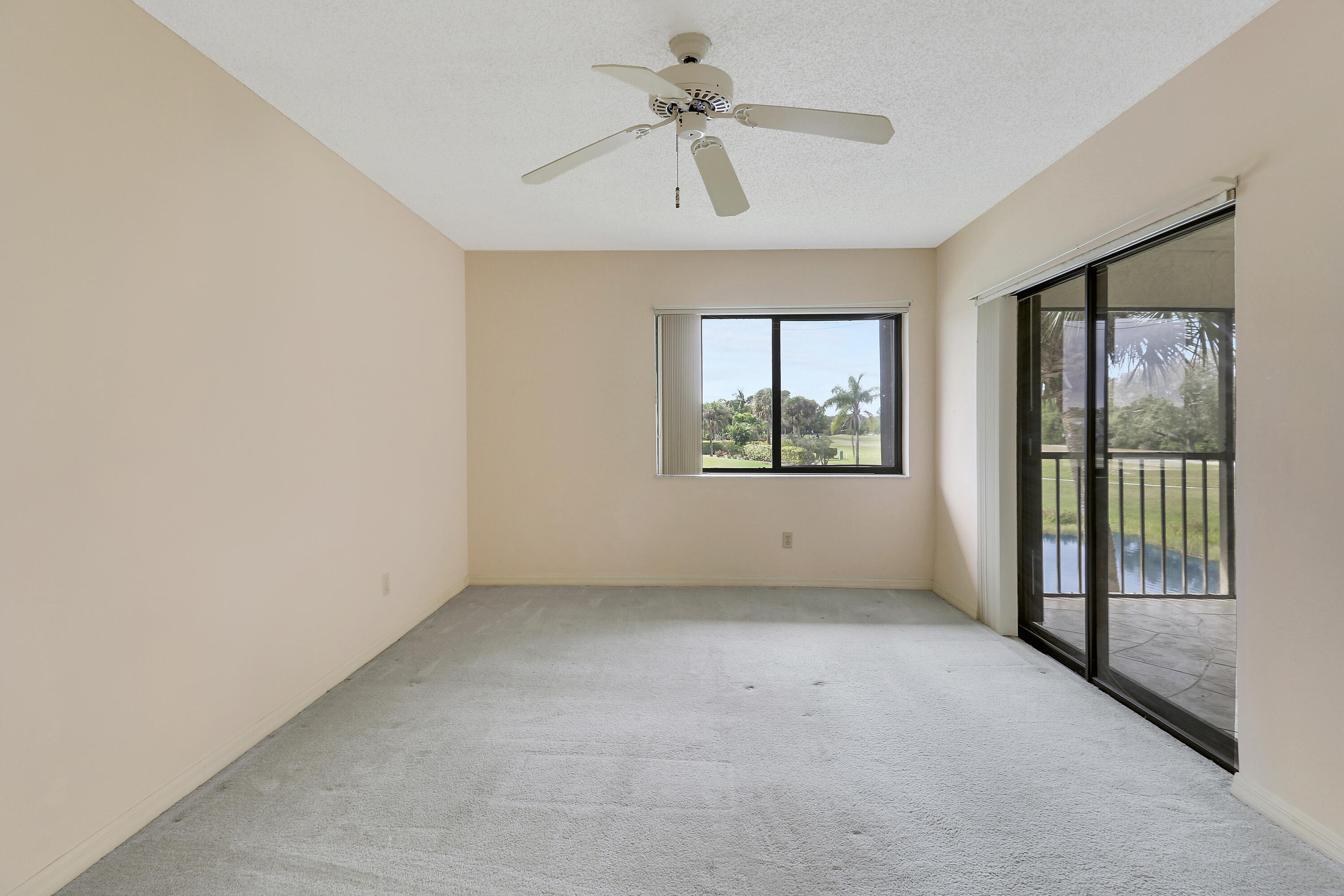 6333 SE Williamsburg Drive 204