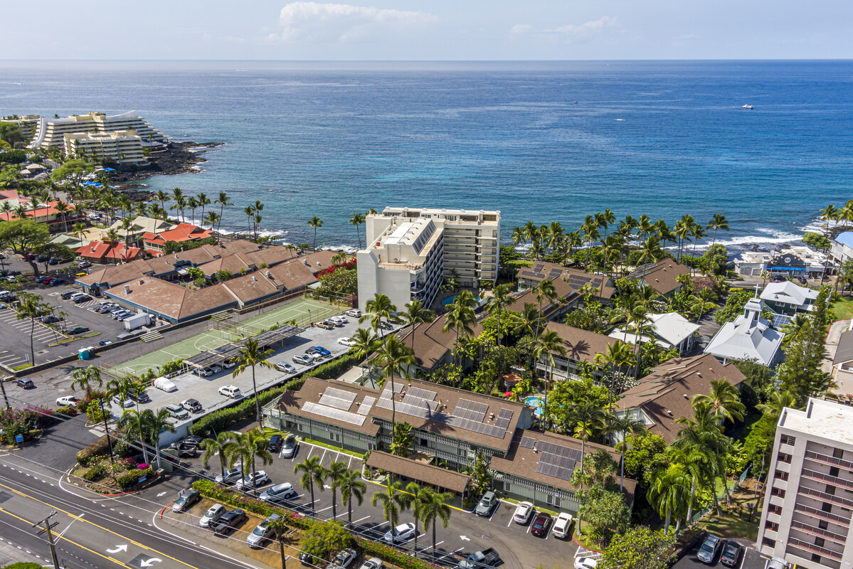 75-5776 KUAKINI HWY 335