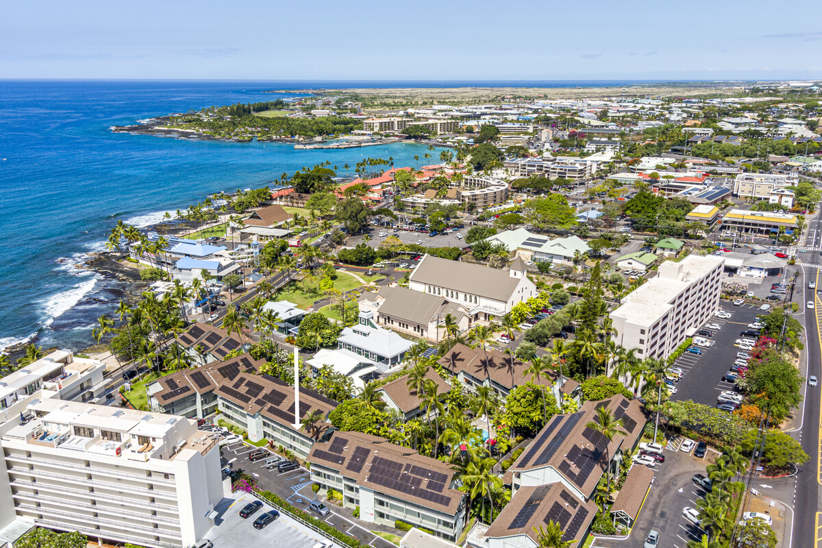 75-5776 KUAKINI HWY 335