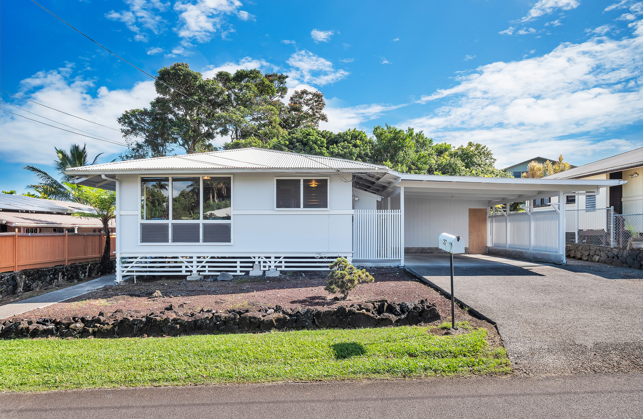 27 ULUWAI ST