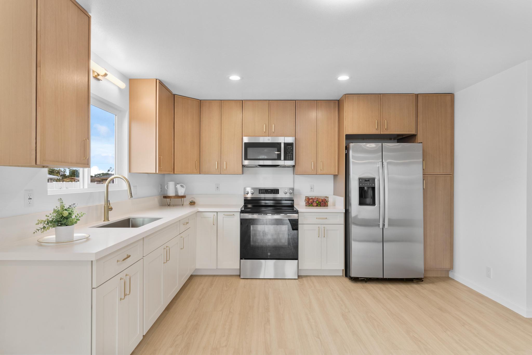 16-2135 TREE FERN DR