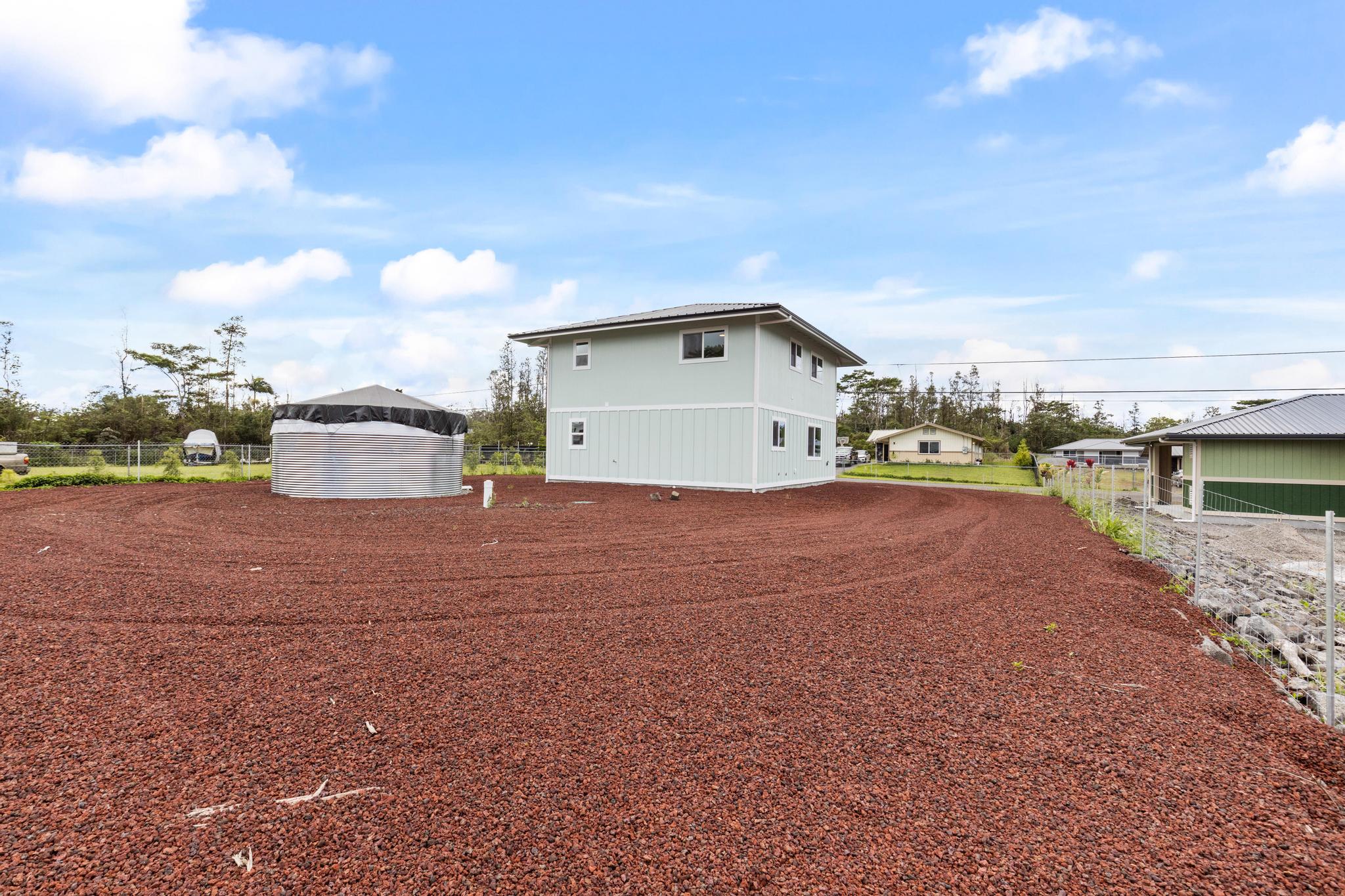 16-2135 TREE FERN DR