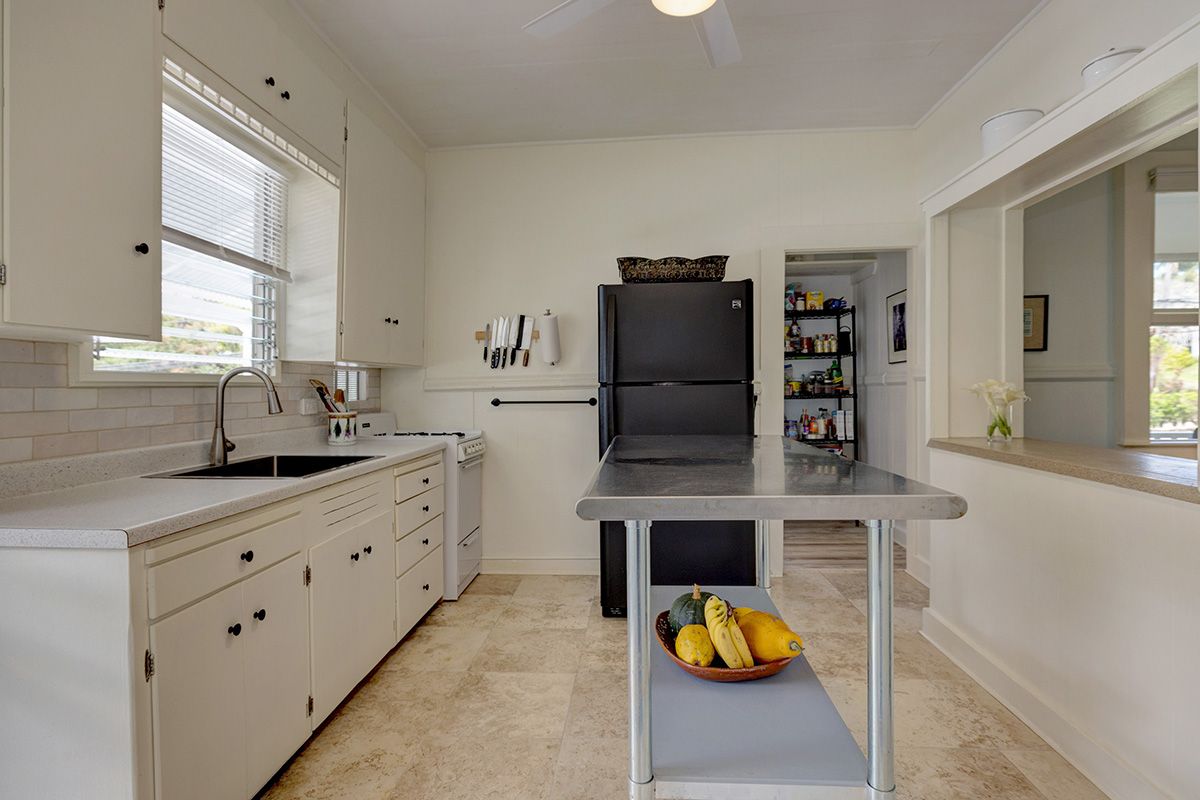 438-A WAINAKU ST