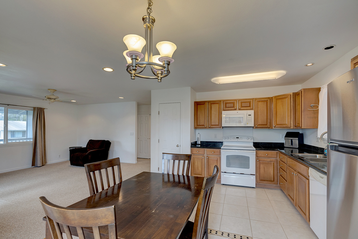 18-7862 EWALINA RD