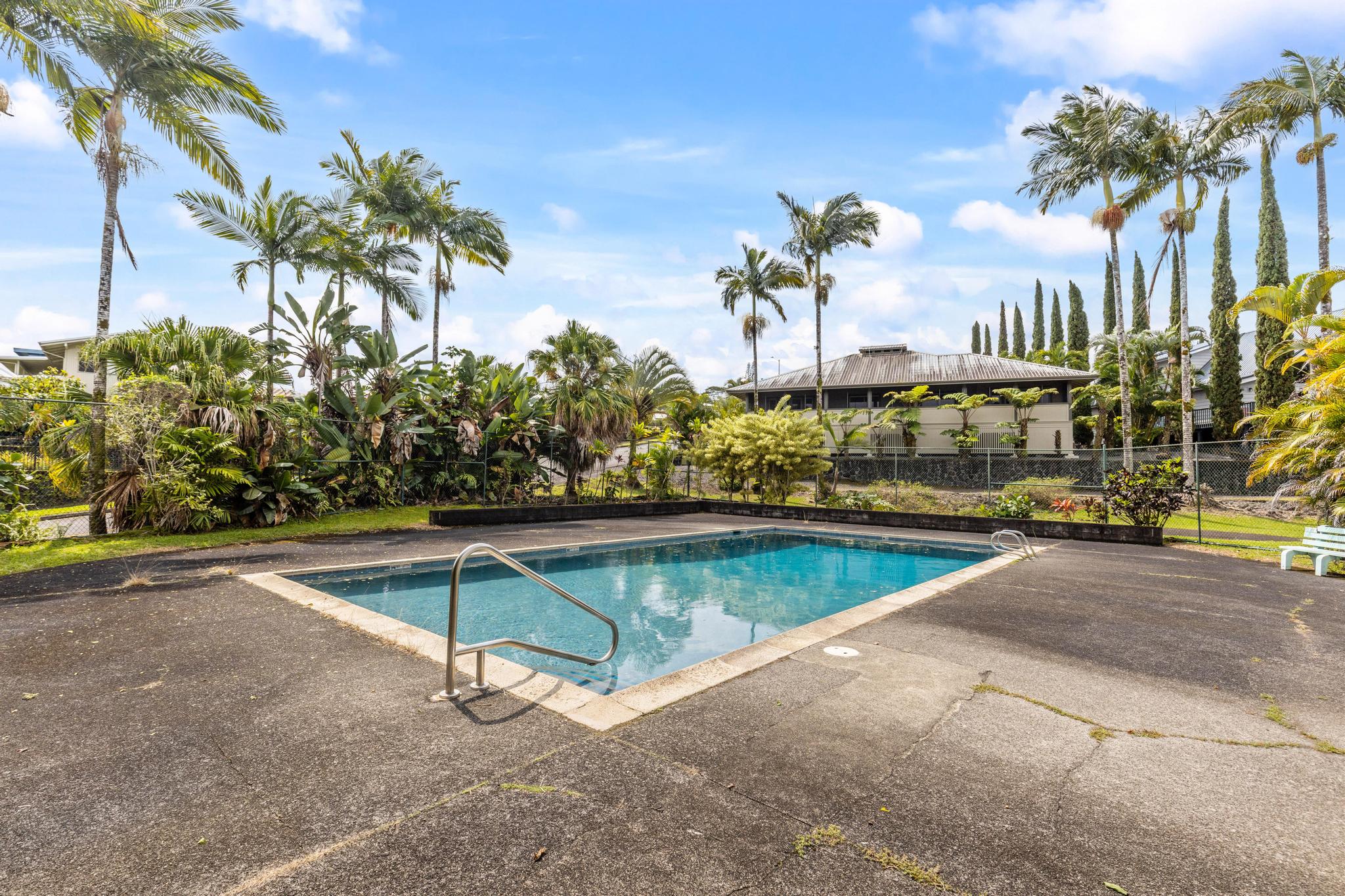 932 KUMUKOA ST C104