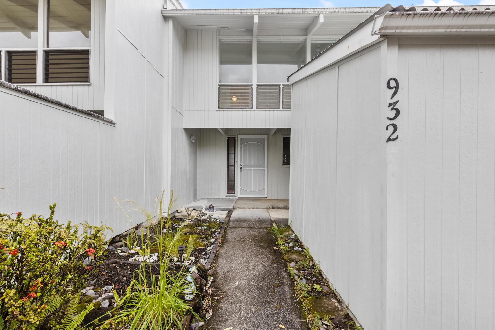 932 KUMUKOA ST C104