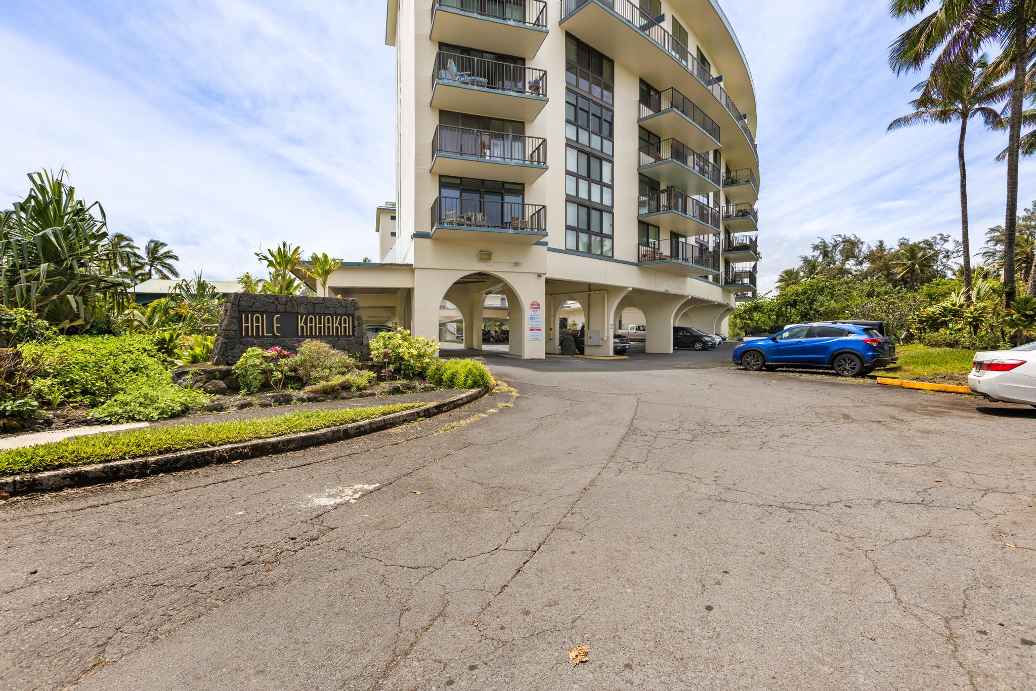 2405 HALE KAHAKAI 409