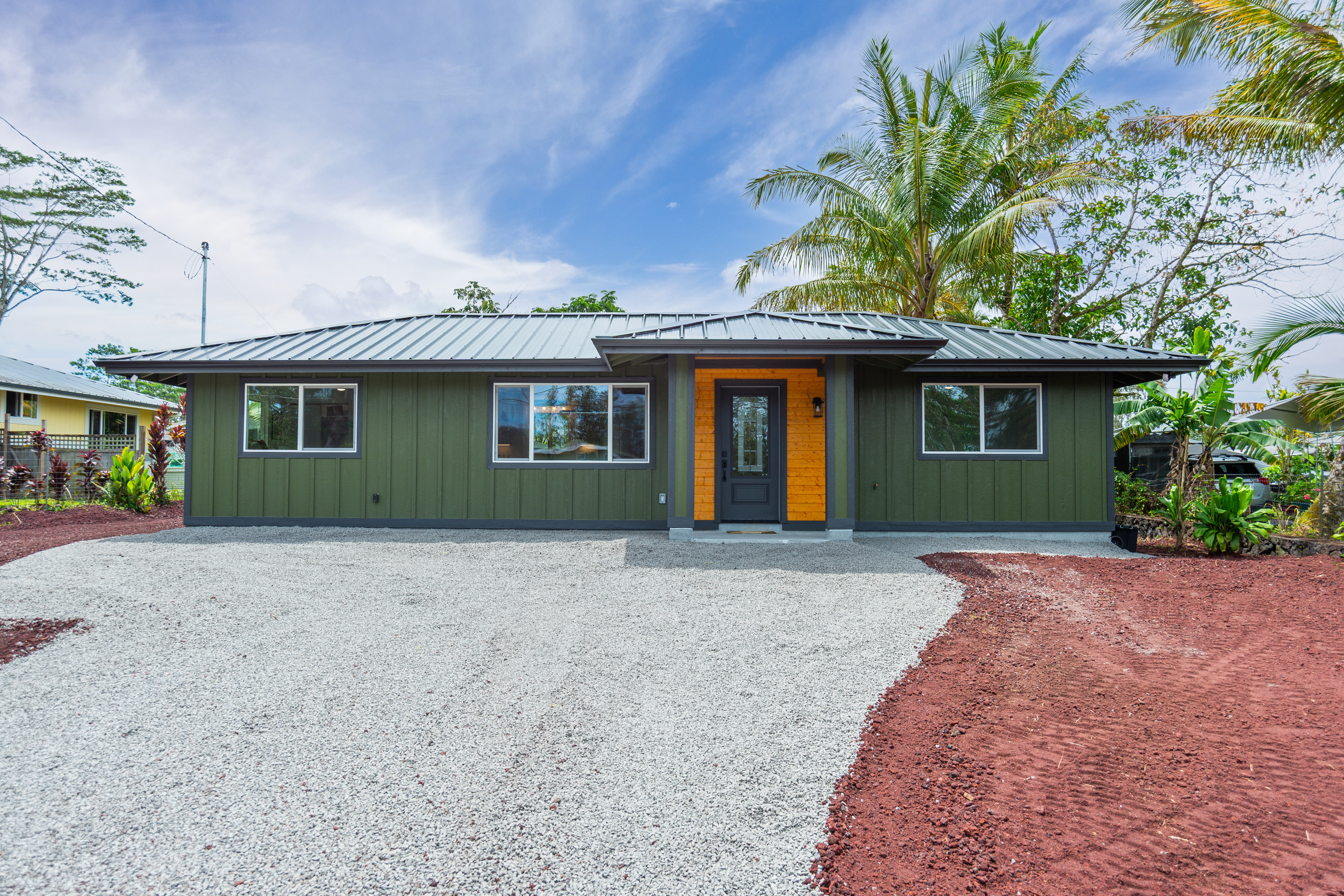 16-2056 GARDENIA DR