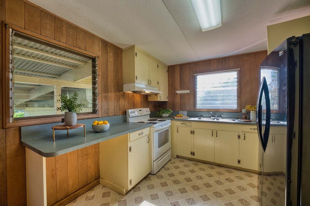 235 MALAAI RD