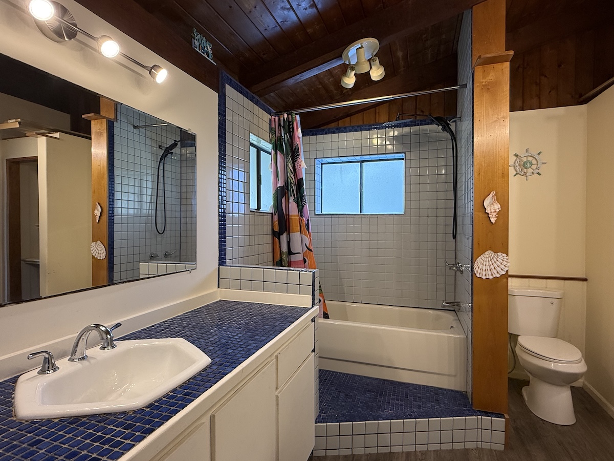 12-493 ALOHA RD