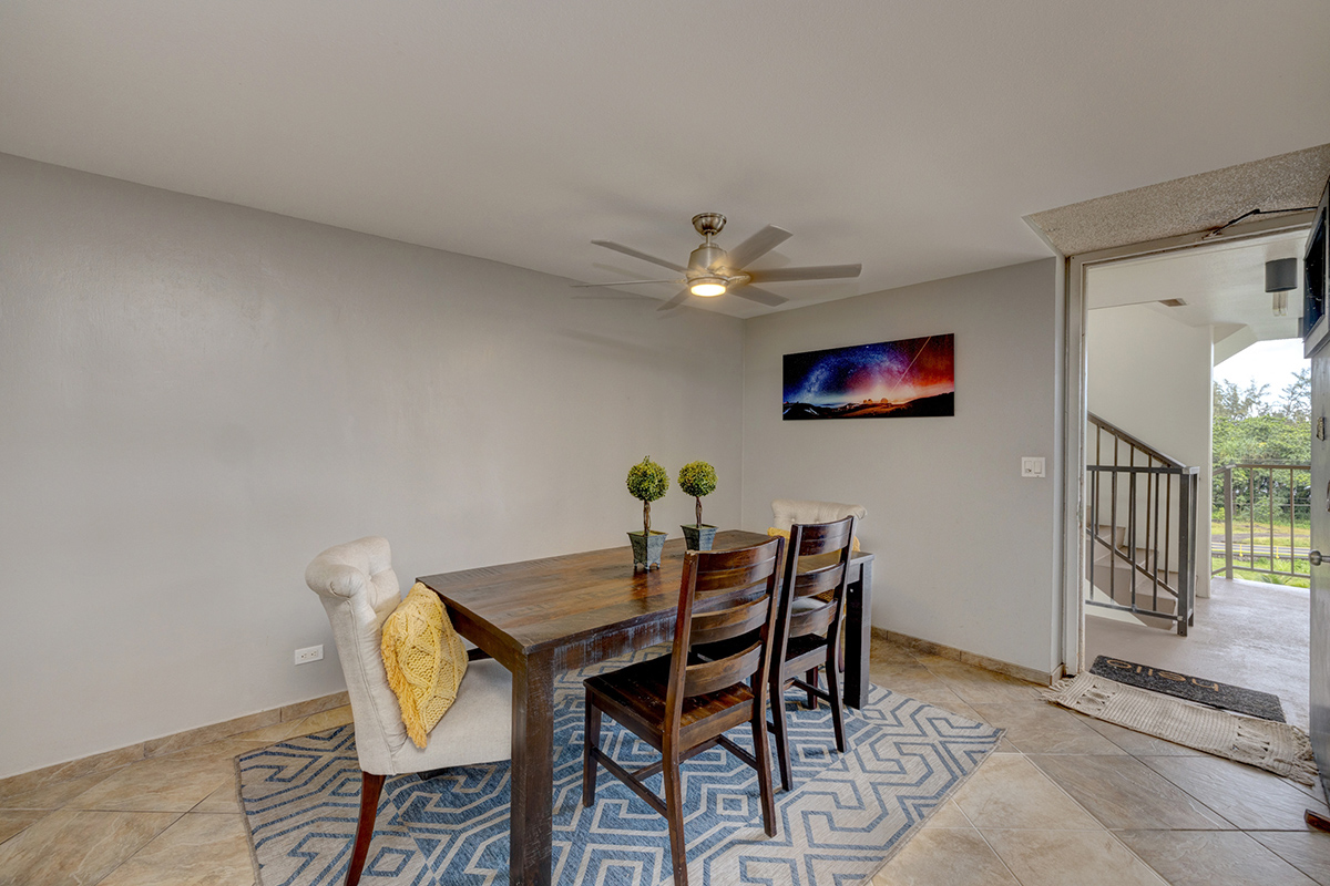 2405 KALANIANAOLE AVE 402