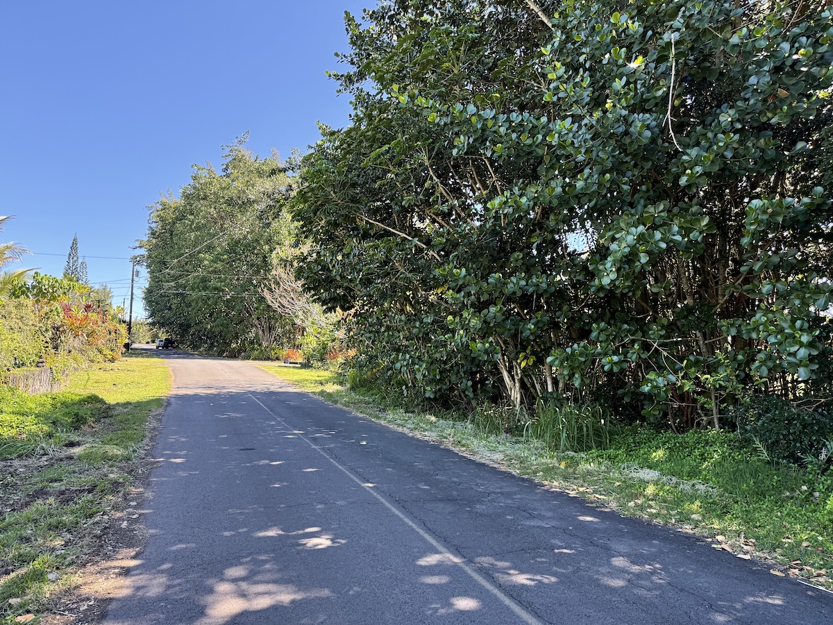 15-833 PARADISE ALA KAI